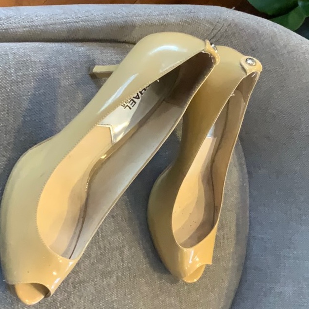 Michael Kors Beige Peep Toe Heels
